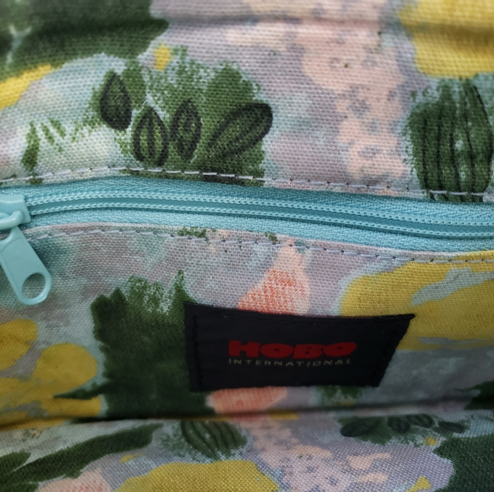 Hobo Clutch - Picture 3 of 4